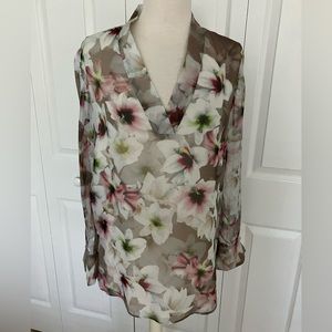 Magaschoni NewYork  100% Silk Floral Tunic NWOT  Blouse  Long Sleeves. 4
